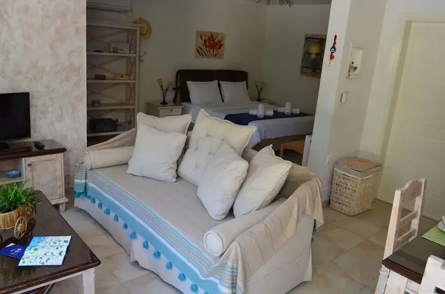 Romantic Stüdyo, Bahçe Manzaralı