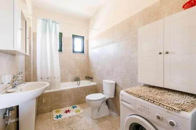 Villa (Seven Bedrooms)