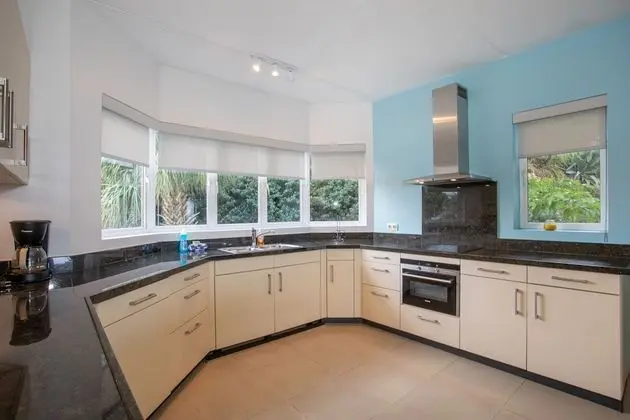 Blue Bay Beach 2 bedroom Apartment