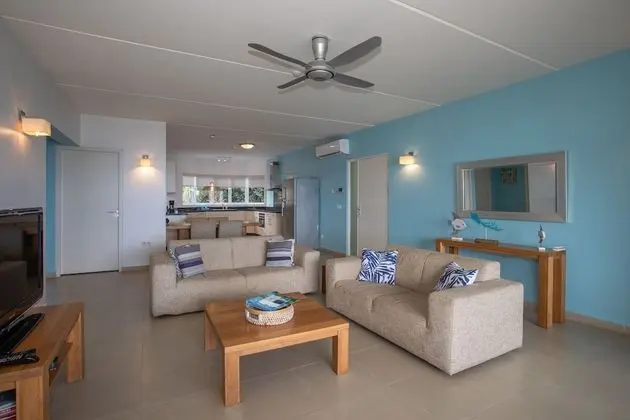 Blue Bay Beach 2 bedroom Apartment