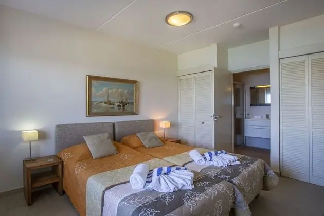 Oceanfront 3 bedroom apartment
