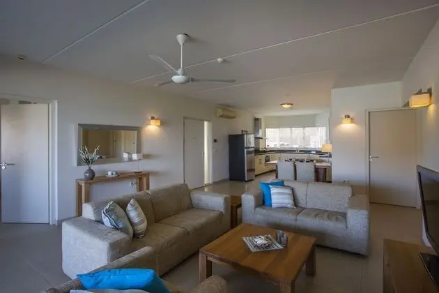 Oceanfront 3 bedroom apartment