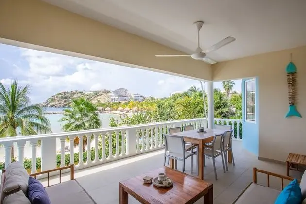 Oceanfront 3 bedroom apartment