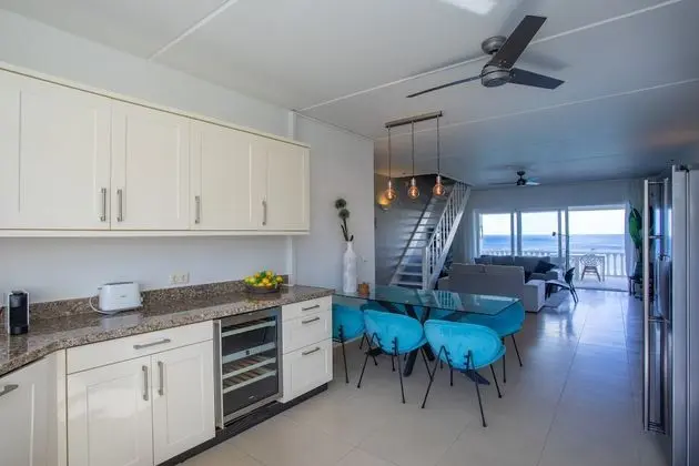 Oceanfront 4 bedroom penthouse
