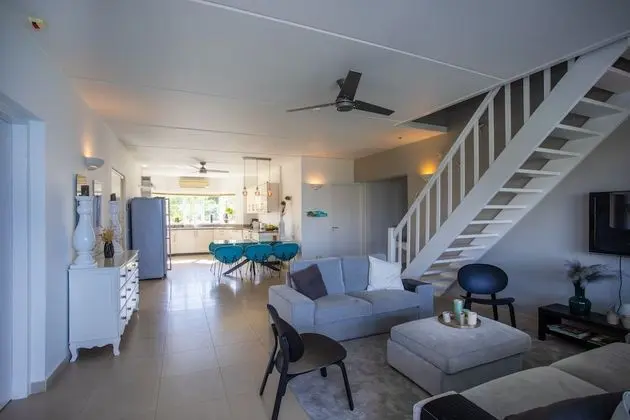 Oceanfront 4 bedroom penthouse