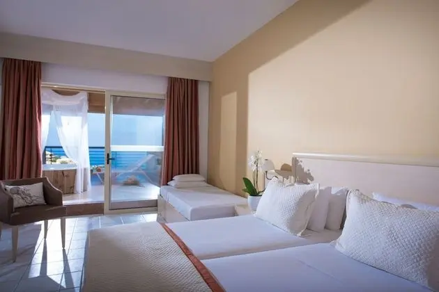Executive Tek Büyük Yataklı Oda, Deniz Manzaralı (Outdoor Jacuzzi)