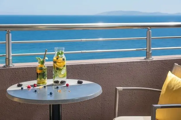 Executive Tek Büyük Yataklı Oda, Deniz Manzaralı (Outdoor Jacuzzi)