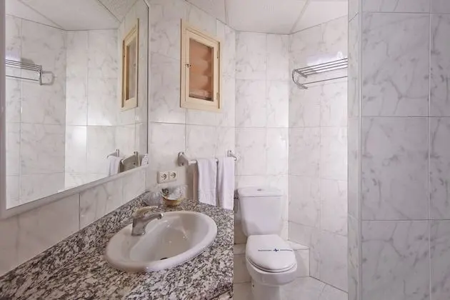 Tek Büyük Yataklı Oda, Deniz Manzaralı