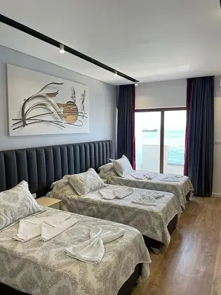 Deluxe Üç Kişilik Oda, Deniz Manzaralı