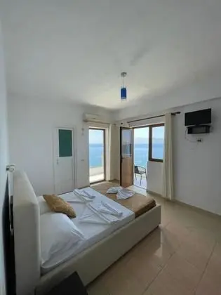 Tek Büyük Yataklı Oda, Deniz Manzaralı
