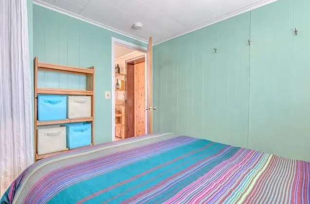 Ev, Birden Çok Yatak (Blue Beach Cottage)