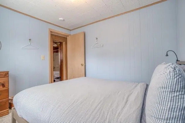 Ev, Birden Çok Yatak (Blue Beach Cottage)