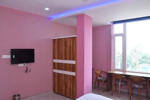 Luxury Tek Büyük Yataklı Oda