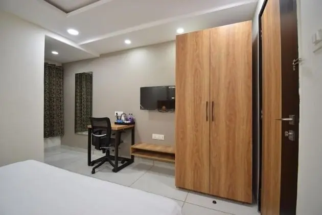 Deluxe Tek Büyük Yataklı Oda