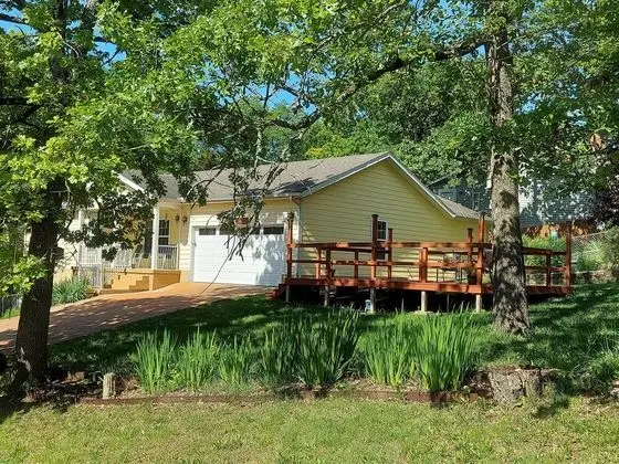 Ev (Blue Bird Hill - EXCELLENT LOCATION -)
