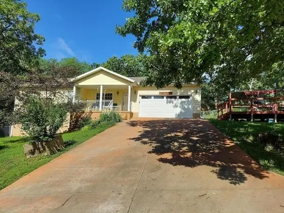 Ev (Blue Bird Hill - EXCELLENT LOCATION -)
