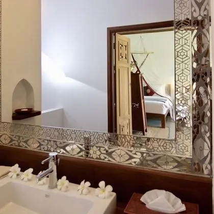 Büyük Yataklı Tek Kişilik Oda, Havuz Manzaralı