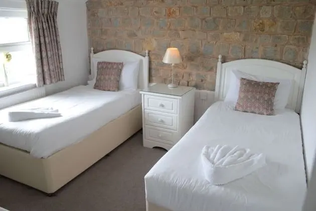 Superior Tek Büyük veya İki Ayrı Yataklı Oda