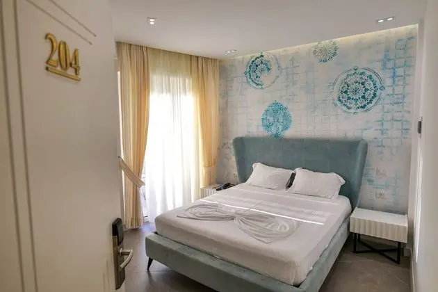 Tek Büyük Yataklı Oda, Balkon, Deniz Manzaralı