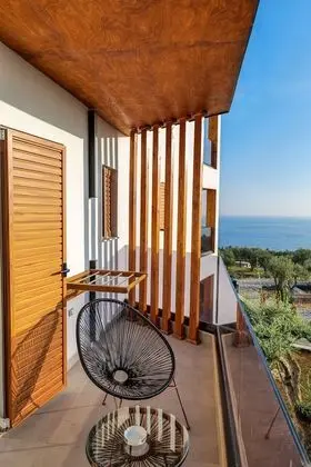 Tek Büyük Yataklı Oda, Balkon, Deniz Manzaralı