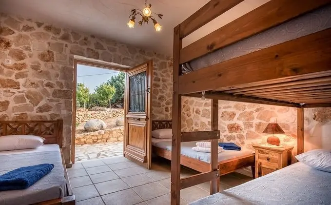 Blue Caves Villas | 3-bedroom Villa CRYSTAL