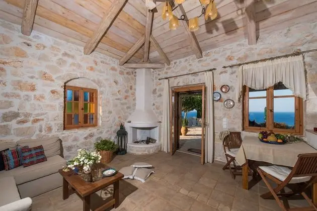 Blue Caves Villas | 3-bedroom Villa CRYSTAL