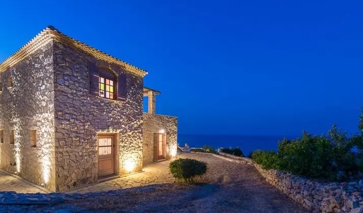 Blue Caves Villas | 3-bedroom Villa CRYSTAL