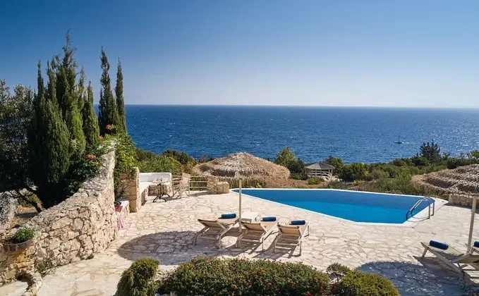 Blue Caves Villas | 3-bedroom Villa CRYSTAL