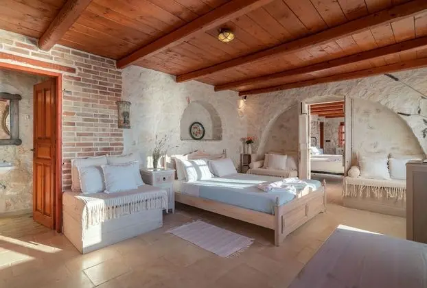 Blue Caves Villas | 4-bedroom Villa DEEP BLUE