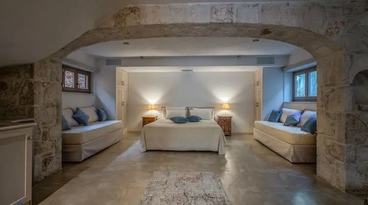 Blue Caves Villas | 4-bedroom Villa HARMONIA