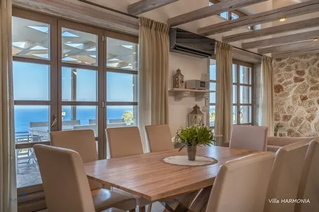 Blue Caves Villas | 4-bedroom Villa HARMONIA