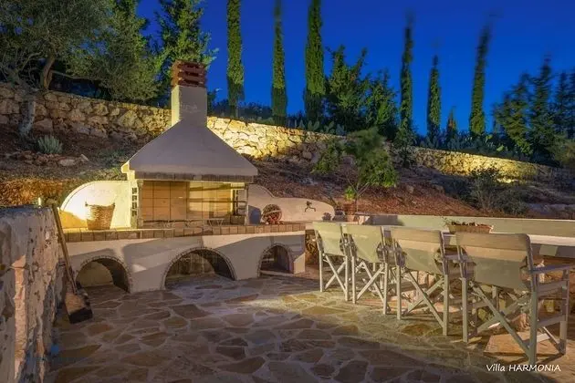 Blue Caves Villas | 4-bedroom Villa HARMONIA