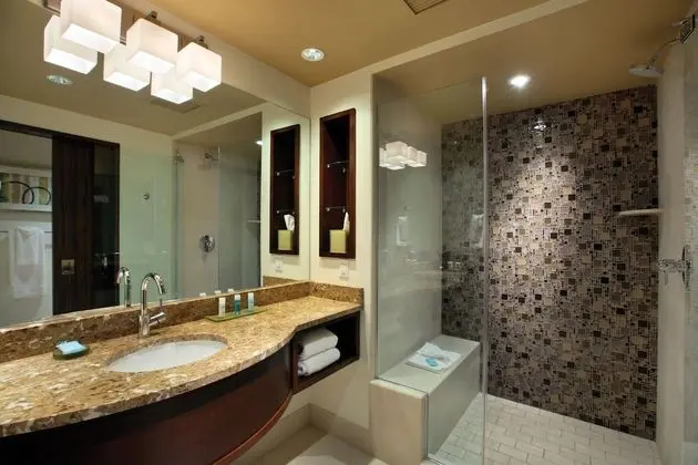 Premium Room 2 Queen Non-Smoking Spa Blu Tower