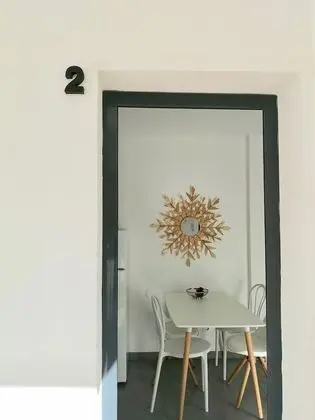 Stüdyo, Sıcak Su Küveti, Bahçeli