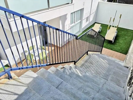Stüdyo, Sıcak Su Küveti, Bahçeli