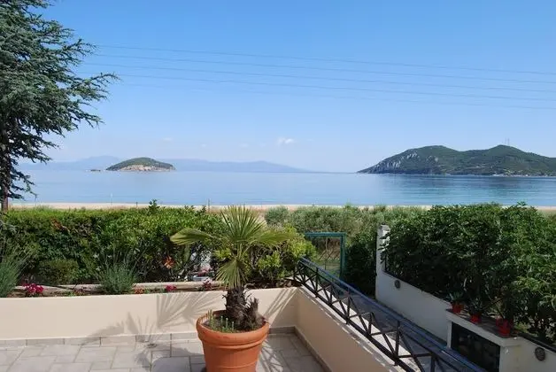 Villa, 5 Yatak Odası, Denize Sıfır