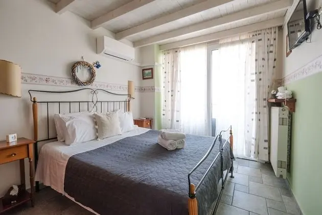 Villa, 5 Yatak Odası, Denize Sıfır