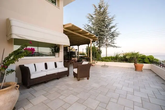Villa, 5 Yatak Odası, Denize Sıfır