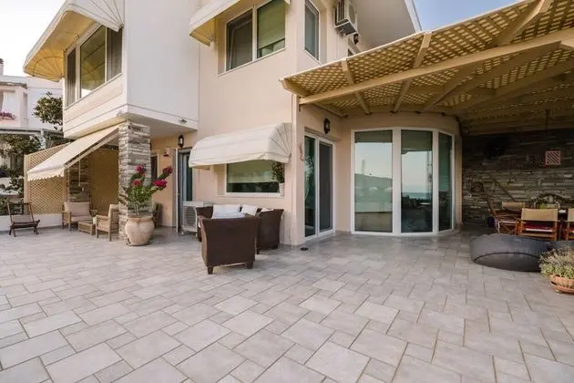 Villa, 5 Yatak Odası, Denize Sıfır