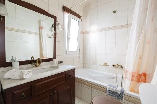 Villa, 5 Yatak Odası, Denize Sıfır