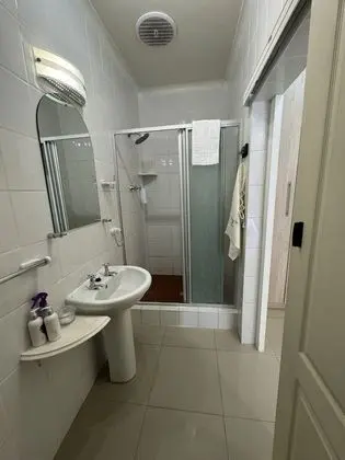 Oda, Sigara İçilmez, Banyolu/Duşlu