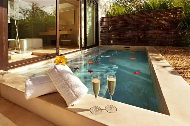 Patio Diamond Suite