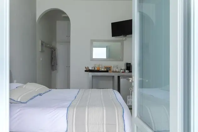 Standard Tek Büyük Yataklı Oda, Kısmi Deniz Manzaralı (Shared Terrace)