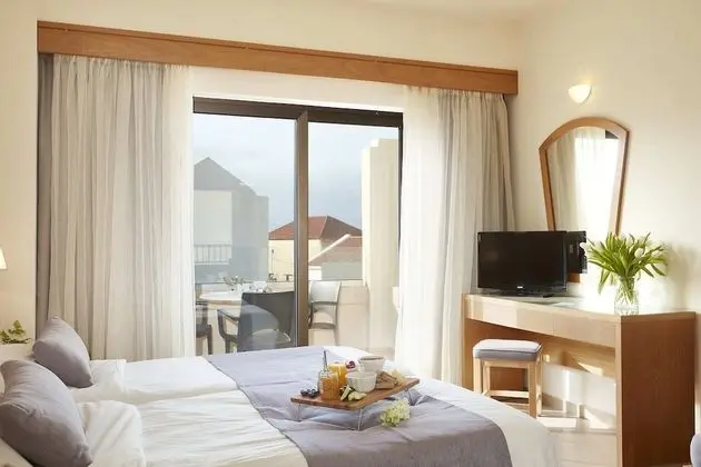Stüdyo, Kısmi Deniz Manzaralı
