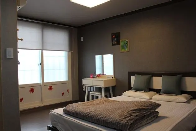 Tek Büyük Yataklı Oda, 1 Çift Kişilik Yatak