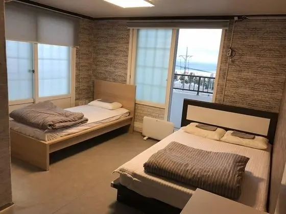 Üç Kişilik Oda
