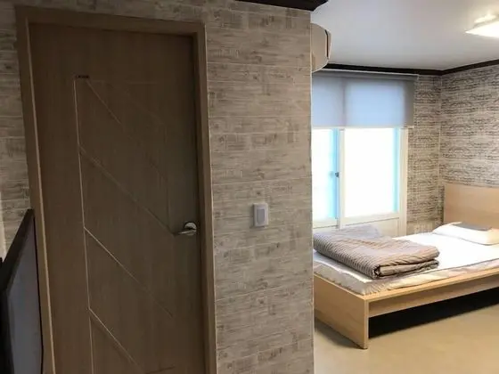 Üç Kişilik Oda