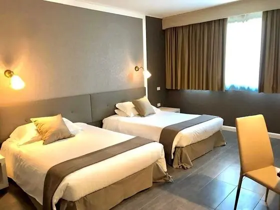 Comfort Tek Büyük Yataklı Oda