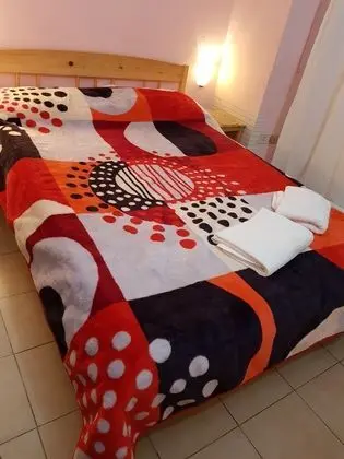 Tek Büyük Yataklı Oda, Ortak Banyo