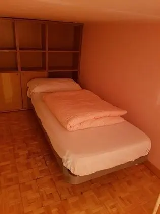 Üç Kişilik Oda, Ortak Banyo